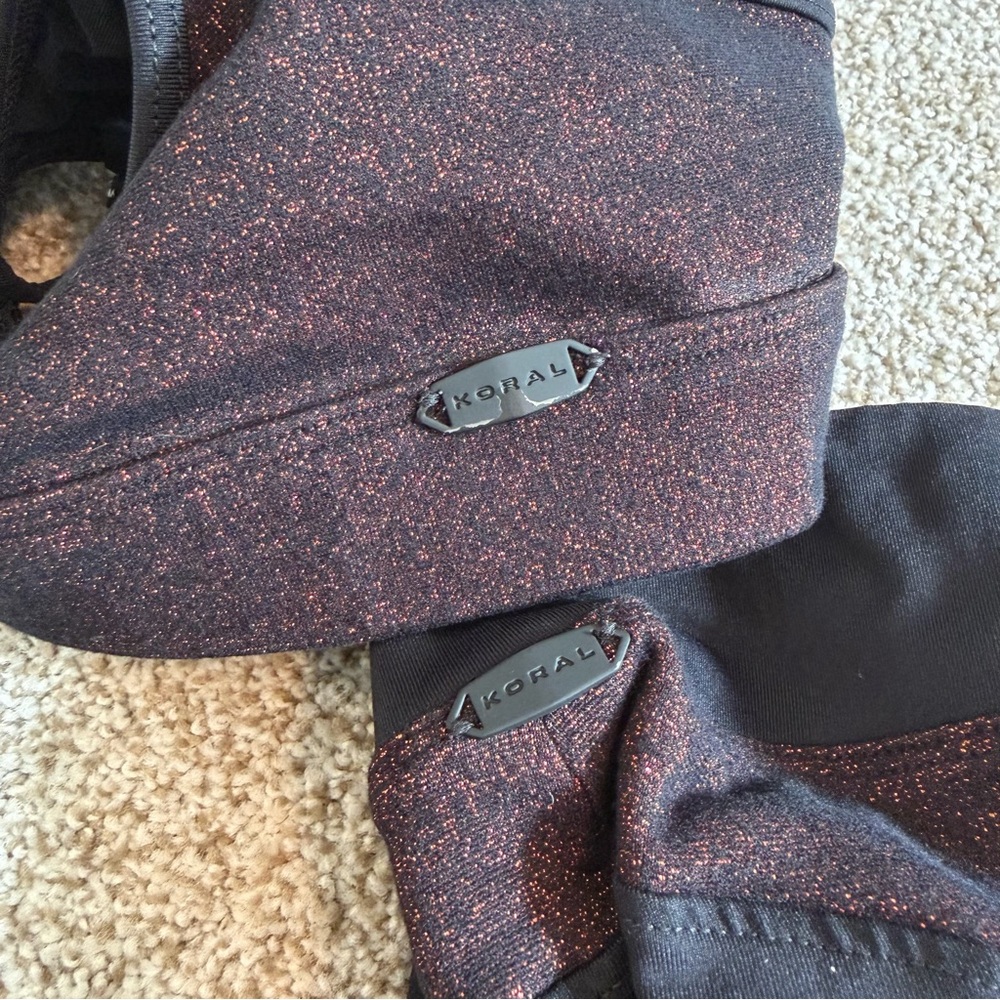 Lurex Shimmer Workout Set - Picture 3 of 3